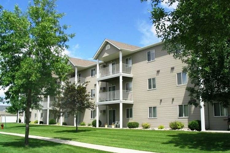 Briar Pointe Apartments