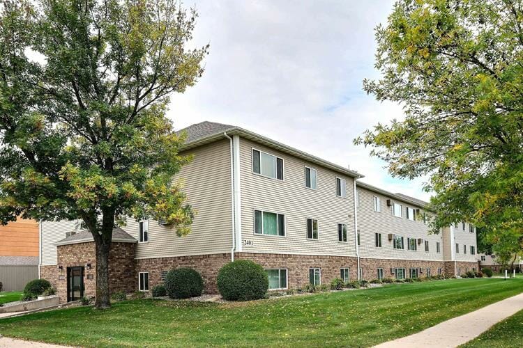 Brownstone Apartments